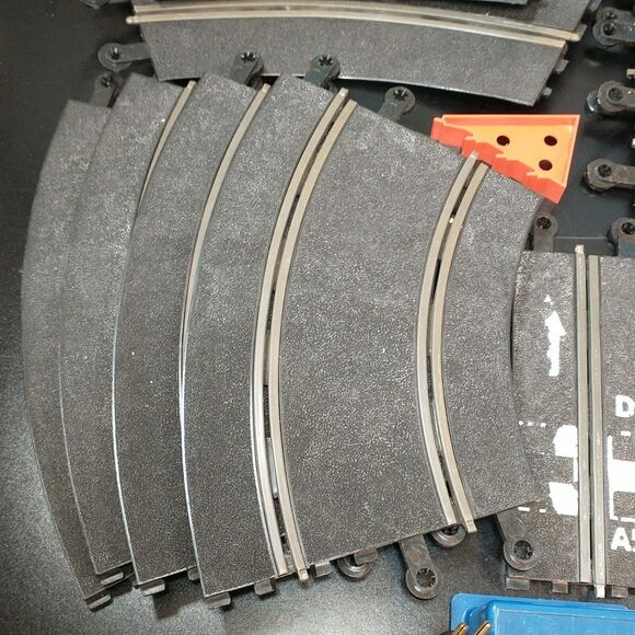 Scalextric Vintage Slot Car Racing Set 2 Porsche Carreras Tri-ang Made in France - Picture 8 of 12